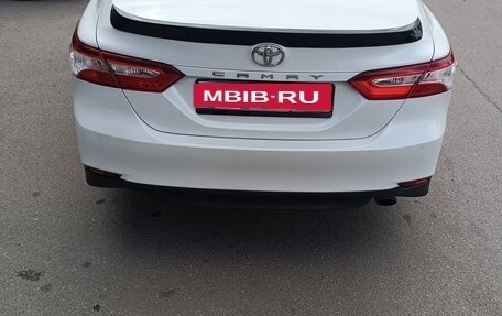 Toyota Camry, 2020 год, 2 550 000 рублей, 10 фотография