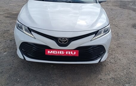 Toyota Camry, 2020 год, 2 550 000 рублей, 14 фотография