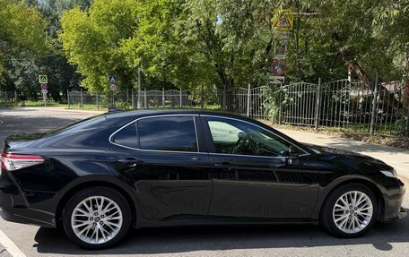 Toyota Camry, 2019 год, 2 200 000 рублей, 2 фотография