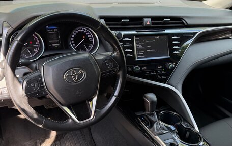 Toyota Camry, 2019 год, 2 200 000 рублей, 7 фотография