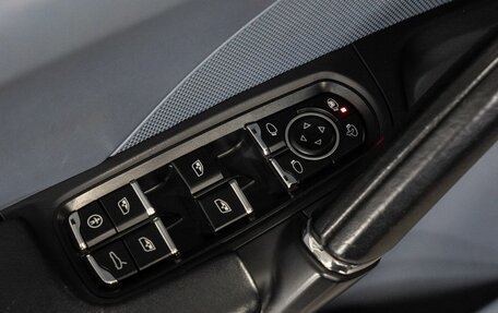 Porsche Cayenne III, 2011 год, 2 369 000 рублей, 17 фотография