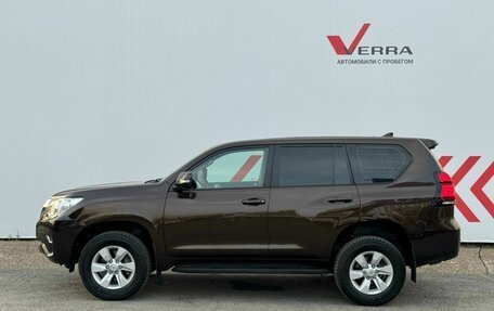 Toyota Land Cruiser Prado 150 рестайлинг 2, 2021 год, 6 000 000 рублей, 4 фотография