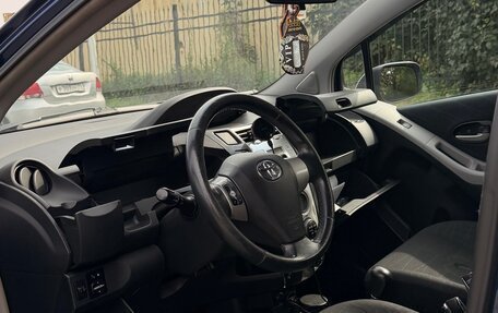 Toyota Yaris III рестайлинг, 2007 год, 650 000 рублей, 5 фотография