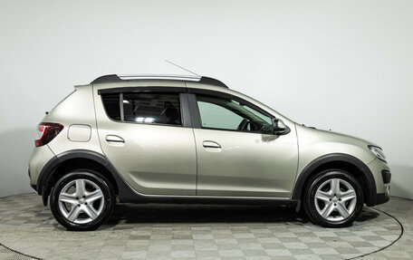 Renault Sandero II рестайлинг, 2015 год, 949 700 рублей, 4 фотография