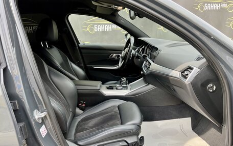 BMW 3 серия, 2019 год, 3 699 000 рублей, 13 фотография
