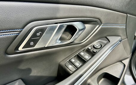 BMW 3 серия, 2019 год, 3 699 000 рублей, 16 фотография