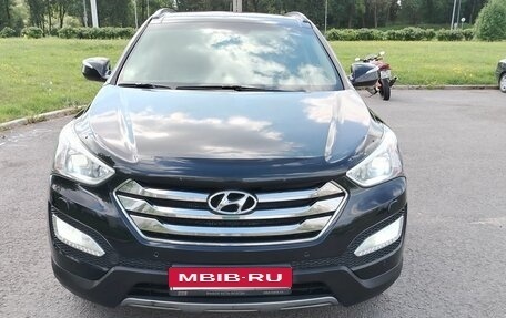 Hyundai Santa Fe III рестайлинг, 2013 год, 1 930 000 рублей, 2 фотография