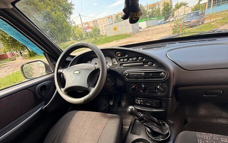 Chevrolet Niva I рестайлинг, 2006 год, 320 000 рублей, 19 фотография