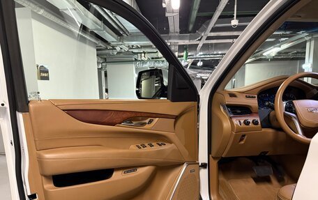 Cadillac Escalade IV, 2016 год, 5 500 000 рублей, 10 фотография