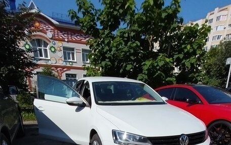 Volkswagen Jetta VI, 2016 год, 1 650 000 рублей, 1 фотография