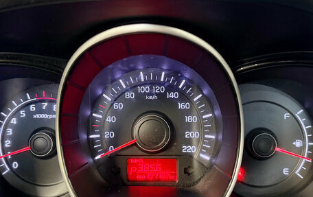 KIA Rio III рестайлинг, 2013 год, 695 000 рублей, 9 фотография