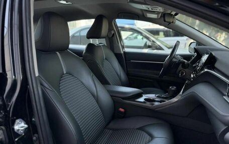 Toyota Camry, 2021 год, 2 950 000 рублей, 11 фотография