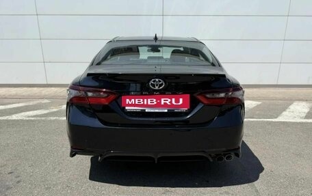 Toyota Camry, 2021 год, 2 950 000 рублей, 4 фотография