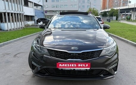 KIA Optima IV, 2018 год, 1 590 000 рублей, 3 фотография
