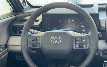 Toyota RAV4, 2026 год, 5 470 000 рублей, 13 фотография