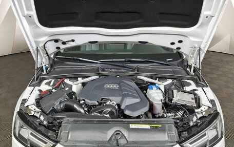 Audi A4, 2018 год, 1 933 000 рублей, 11 фотография
