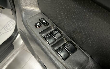 Toyota bB I рестайлинг, 2003 год, 499 000 рублей, 16 фотография