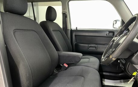 Toyota bB I рестайлинг, 2003 год, 499 000 рублей, 17 фотография
