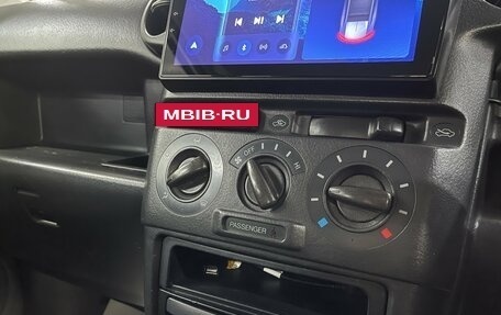 Toyota bB I рестайлинг, 2003 год, 499 000 рублей, 13 фотография