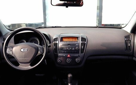 KIA cee'd I рестайлинг, 2008 год, 625 000 рублей, 18 фотография
