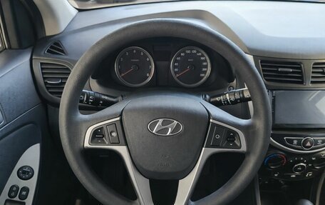 Hyundai Solaris II рестайлинг, 2016 год, 999 000 рублей, 9 фотография