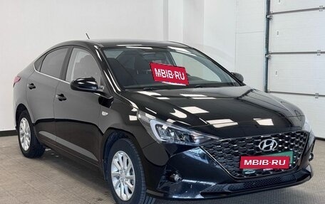 Hyundai Solaris II рестайлинг, 2021 год, 1 720 000 рублей, 5 фотография