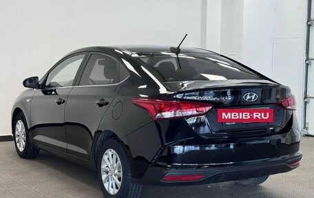 Hyundai Solaris II рестайлинг, 2021 год, 1 720 000 рублей, 24 фотография
