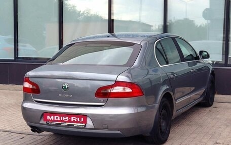 Skoda Superb III рестайлинг, 2011 год, 859 000 рублей, 5 фотография