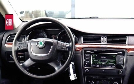 Skoda Superb III рестайлинг, 2011 год, 859 000 рублей, 20 фотография