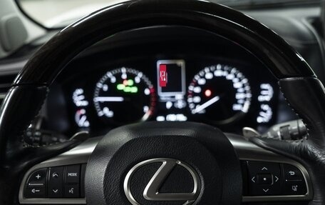 Lexus LX III, 2017 год, 11 000 000 рублей, 18 фотография