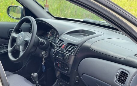 Nissan Almera, 2004 год, 325 000 рублей, 13 фотография