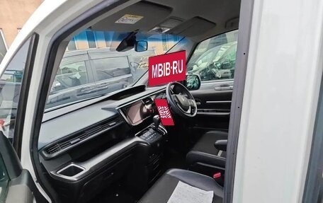 Honda Stepwgn IV, 2022 год, 1 900 000 рублей, 32 фотография