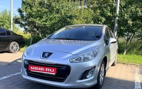 Peugeot 308 II, 2011 год, 599 000 рублей, 2 фотография