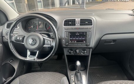 Volkswagen Polo VI (EU Market), 2018 год, 1 130 000 рублей, 6 фотография