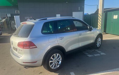 Volkswagen Touareg III, 2012 год, 2 700 000 рублей, 3 фотография