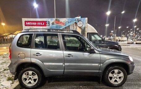 Chevrolet Niva I рестайлинг, 2013 год, 440 000 рублей, 6 фотография