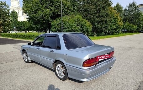 Mitsubishi Galant VIII, 1990 год, 480 000 рублей, 5 фотография