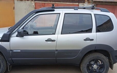 Chevrolet Niva I рестайлинг, 2013 год, 730 000 рублей, 5 фотография