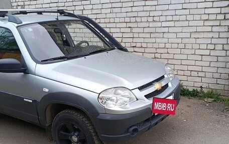 Chevrolet Niva I рестайлинг, 2013 год, 730 000 рублей, 2 фотография