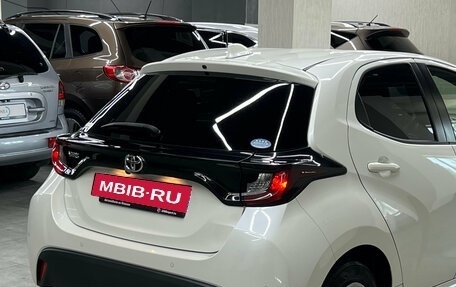 Toyota Yaris, 2020 год, 1 257 000 рублей, 24 фотография