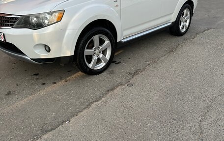 Mitsubishi Outlander III рестайлинг 3, 2009 год, 1 250 000 рублей, 4 фотография