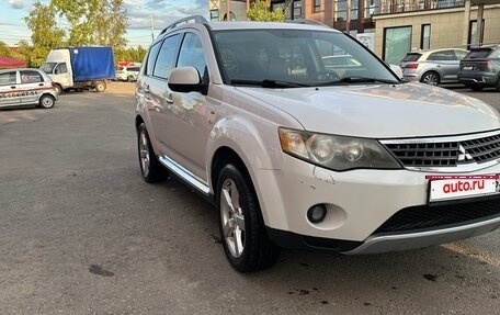 Mitsubishi Outlander III рестайлинг 3, 2009 год, 1 250 000 рублей, 3 фотография