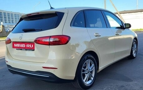 Mercedes-Benz B-Класс, 2020 год, 2 250 000 рублей, 5 фотография