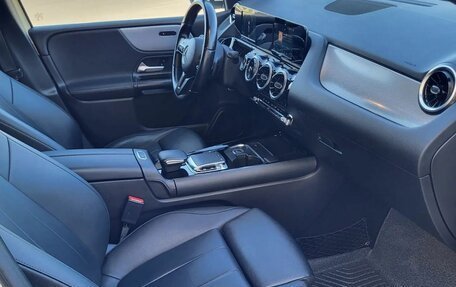 Mercedes-Benz B-Класс, 2020 год, 2 250 000 рублей, 15 фотография