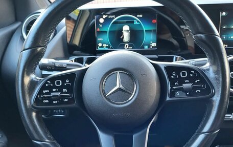 Mercedes-Benz B-Класс, 2020 год, 2 250 000 рублей, 19 фотография