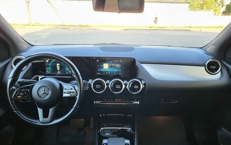 Mercedes-Benz B-Класс, 2020 год, 2 250 000 рублей, 17 фотография