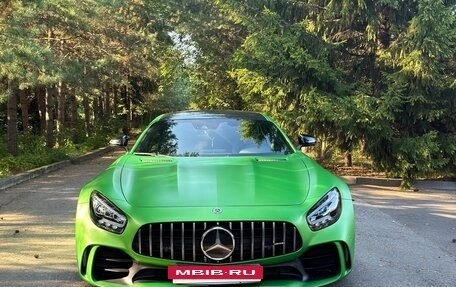 Mercedes-Benz AMG GT I рестайлинг, 2017 год, 13 000 000 рублей, 2 фотография