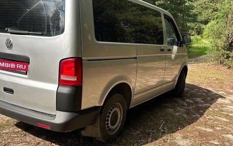 Volkswagen Caravelle T5, 2012 год, 1 250 000 рублей, 3 фотография