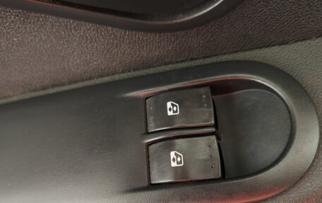 Renault Duster I рестайлинг, 2014 год, 640 000 рублей, 17 фотография