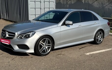 Mercedes-Benz E-Класс, 2013 год, 2 050 000 рублей, 3 фотография